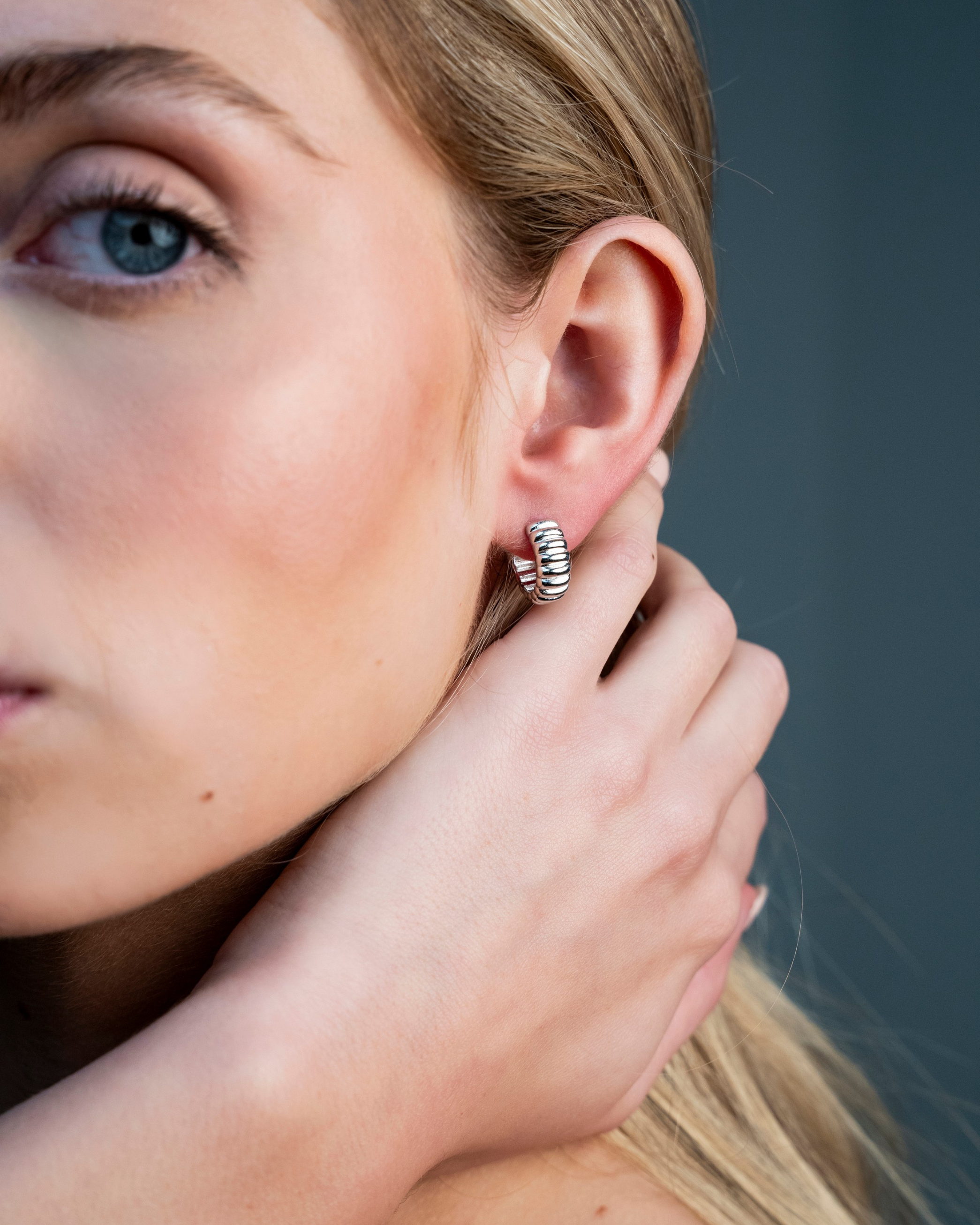 Savannah Ribbed Hoops