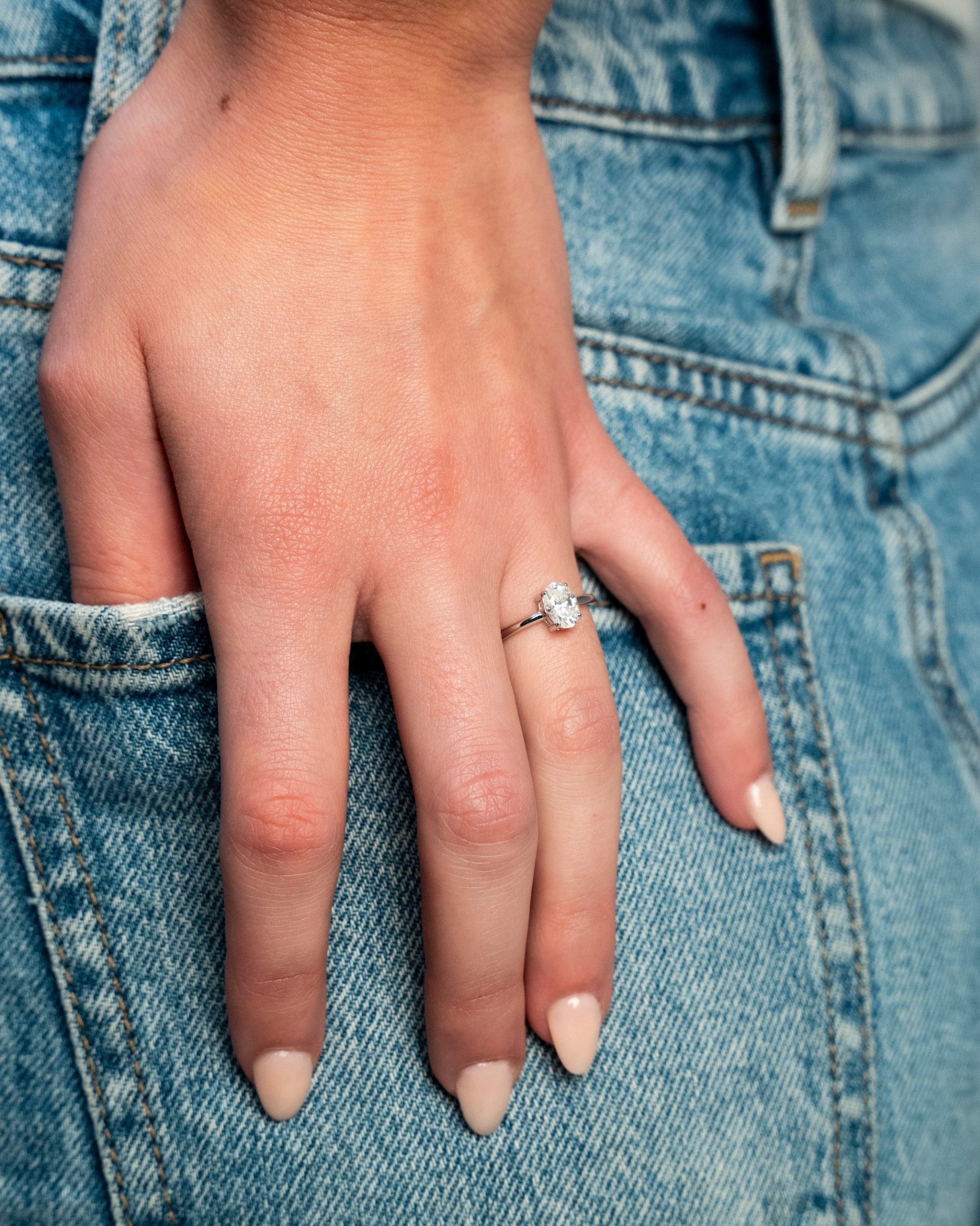 Aysen Oval-Cut Moissanite Ring