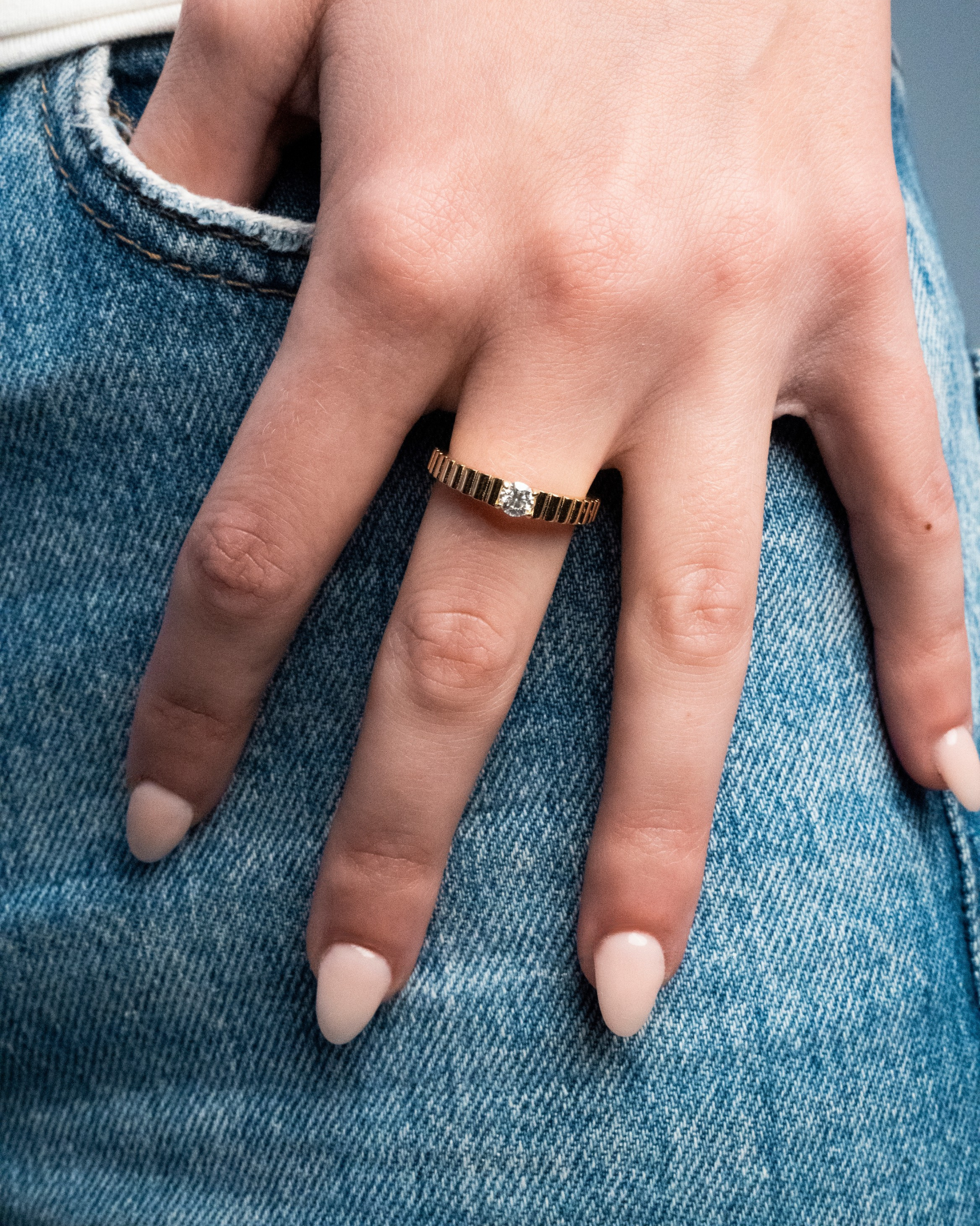 Dublin Ribbed Moissanite Ring